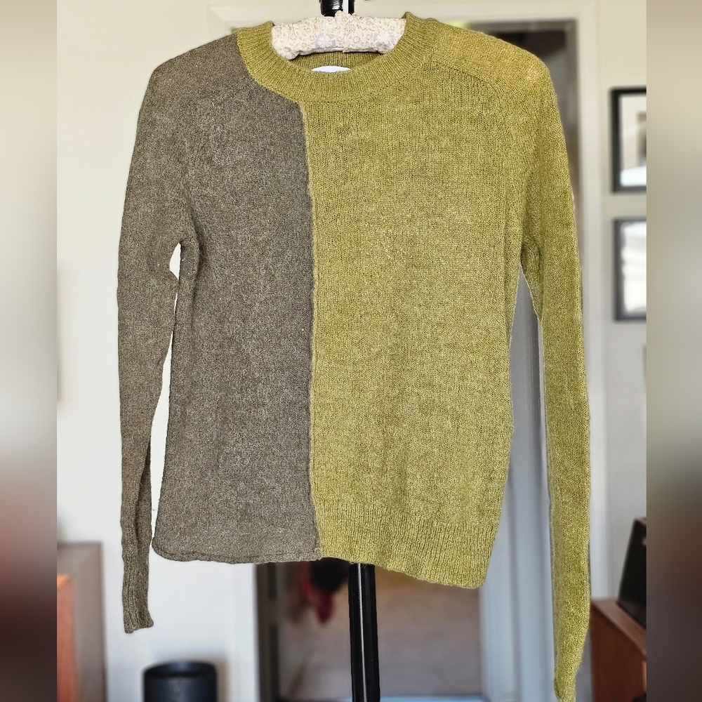 Zara Two-Tone Knit Sweater in Olive & Moss
